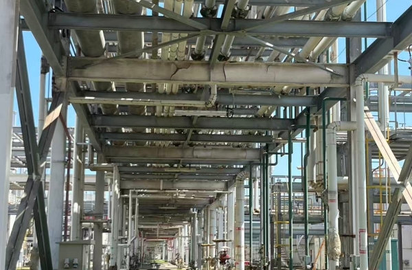 油庫(kù)防爆巡檢機(jī)器人